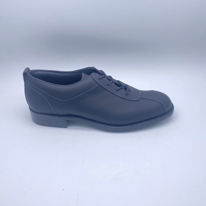 4915/EW10 Black Grease Football Low