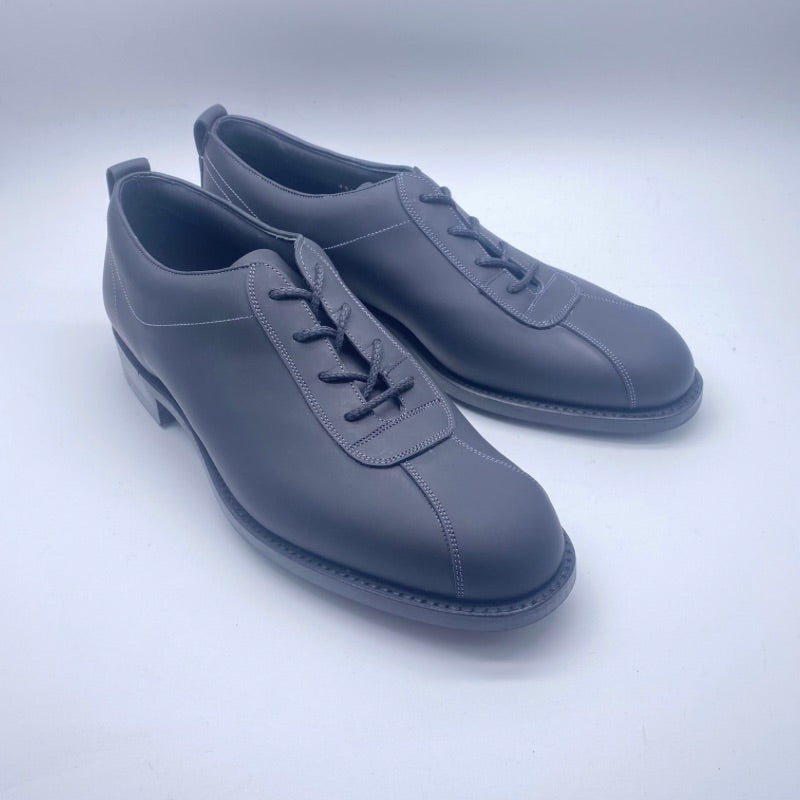 4915/EW10 Black Grease Football Low