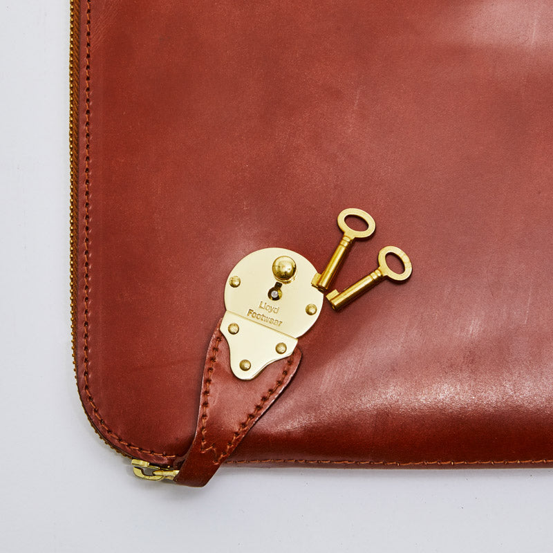 2 Handle Folio Case Newmarket