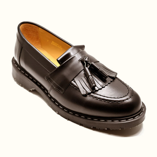 Black Hi-Shine Tassel Loafer