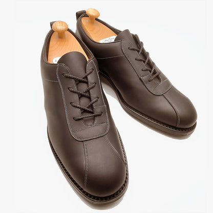 4915/EW10 Black Grease  Football Low