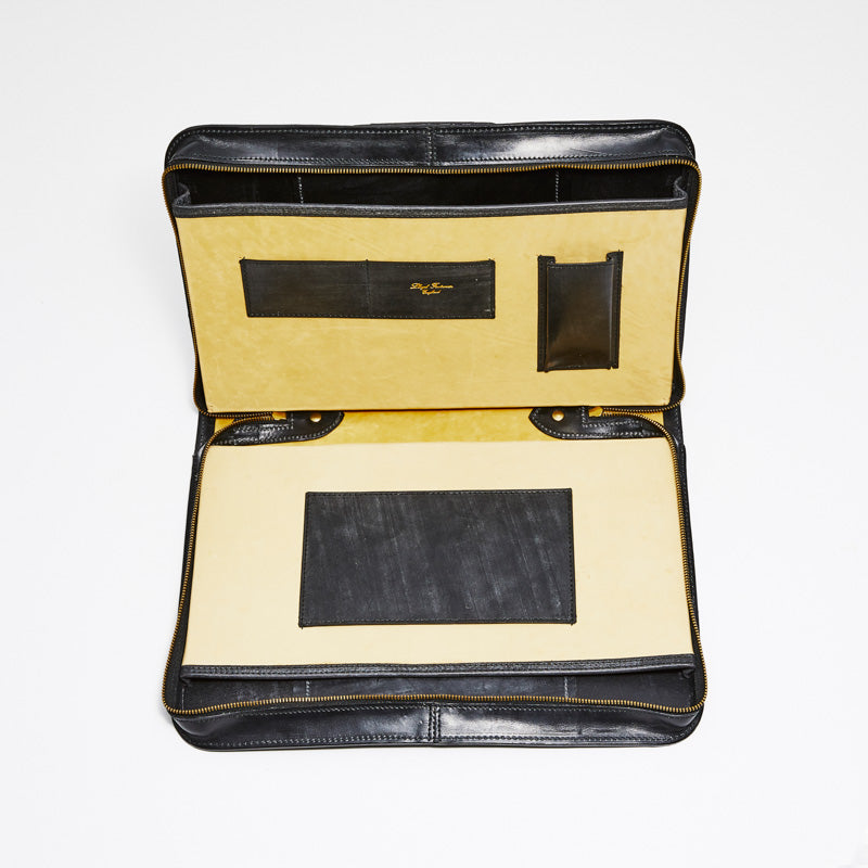 Flat Handle Folio Case   Black